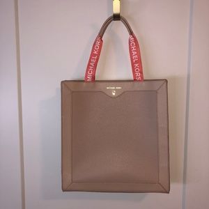 Michael Kors Tote